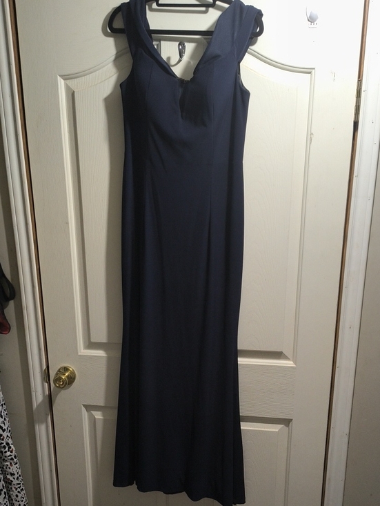 Xscape Dresses & Skirts - Xscape Navy V-Neck Sleeveless Maxi Dress